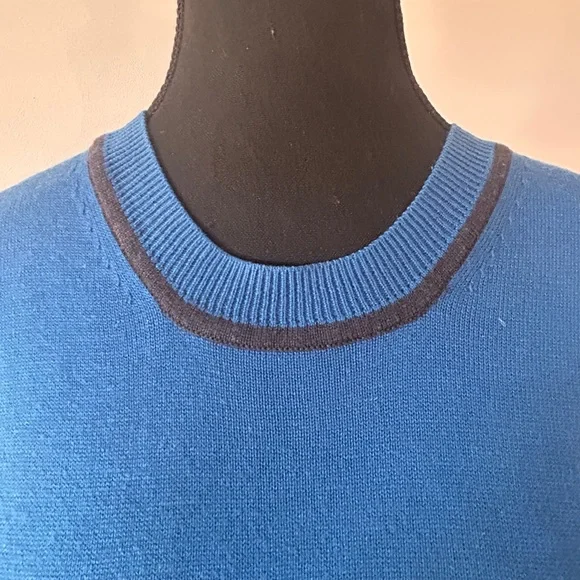 Initial knit sweater. - Picture 8 of 13